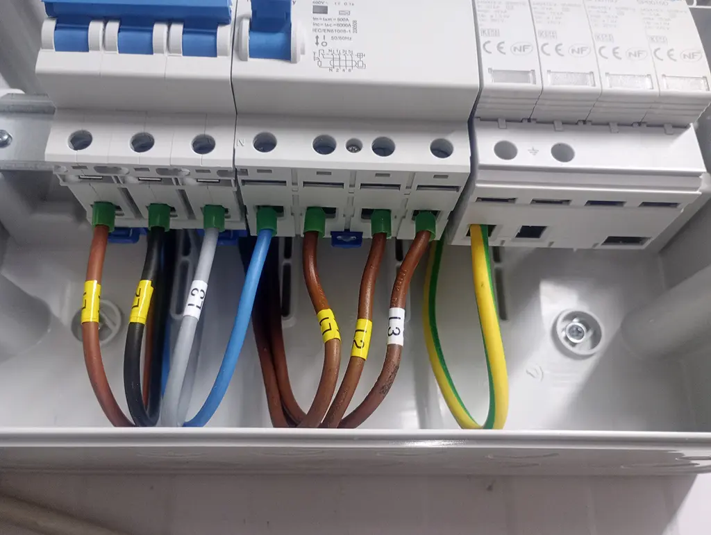 3 Phase AC Box